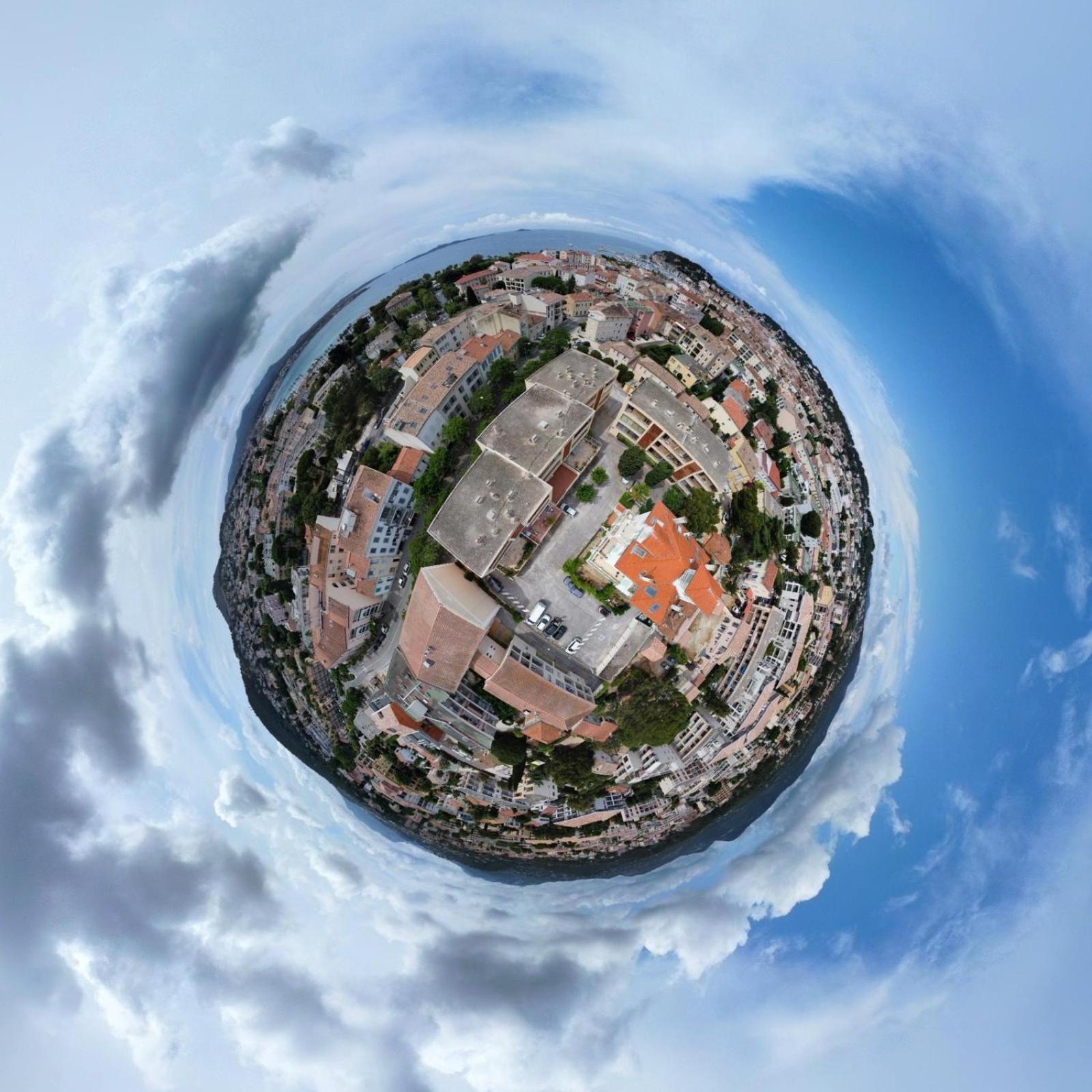 Sanary- La Vie Est Belle- Centre Ville 2 Minutes A Pied- Plage 5 Minutes 外观 照片